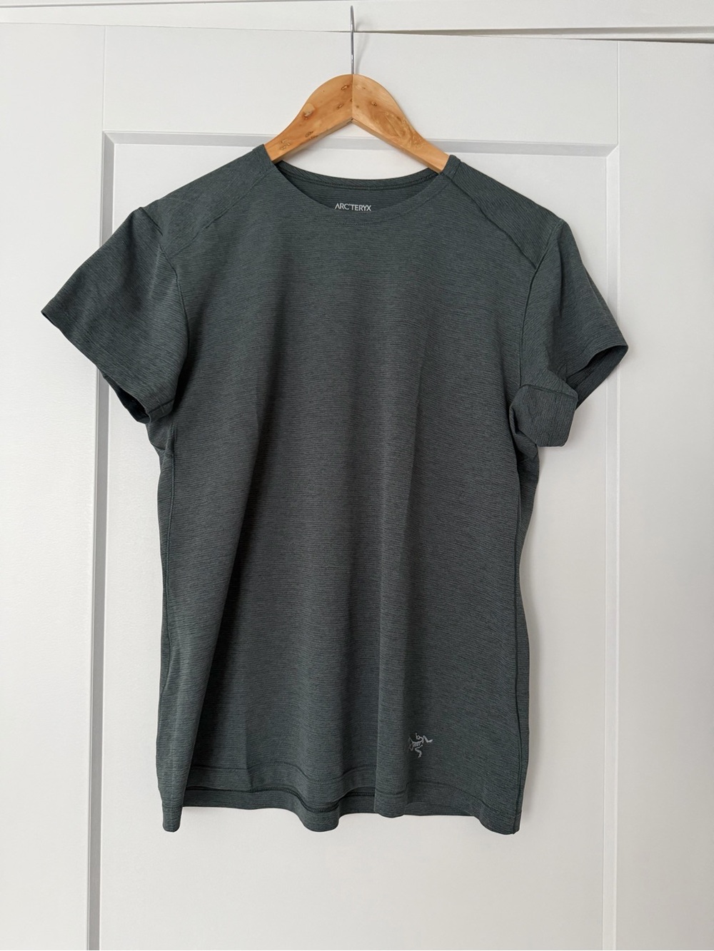 Arc'teryx Womem’s Green Short-Sleeve Crew Tee